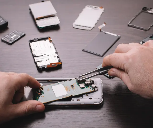 Buy Cell Cleveland iPhone Computer & Phone Repair — photo from the business 12