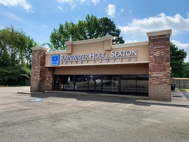 Rainwater, Holt & Sexton Injury Lawyers — photo from the business 1