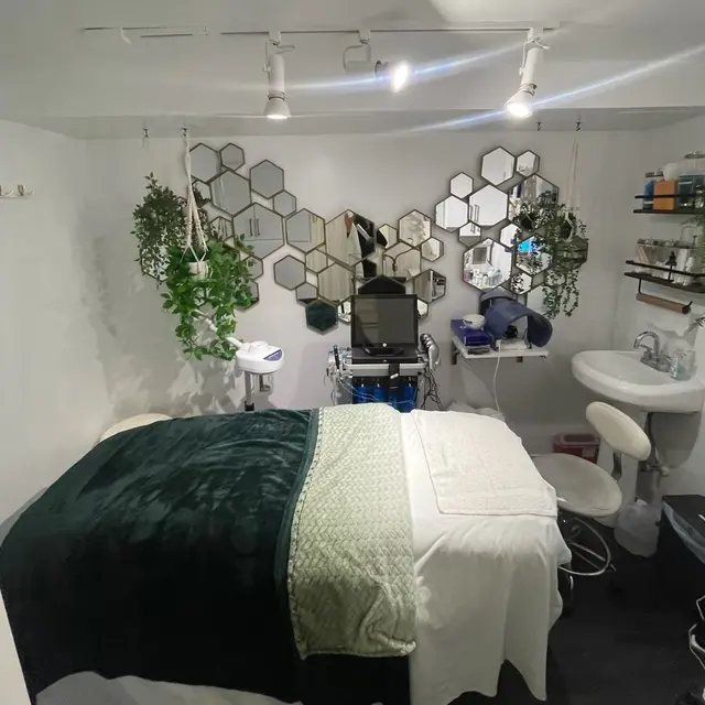 Mediavilla Aesthetics - KM Skin Studio — photo from the business 2