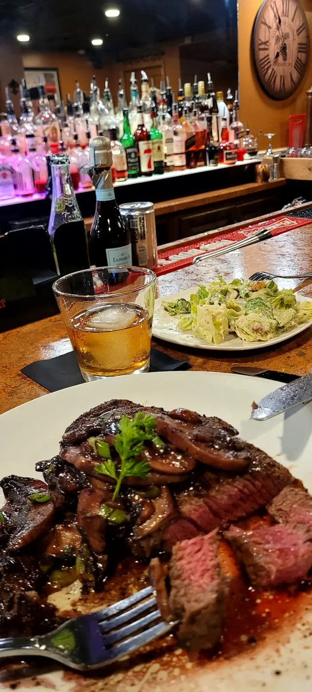 Aquarium Lounge — customer photo 4