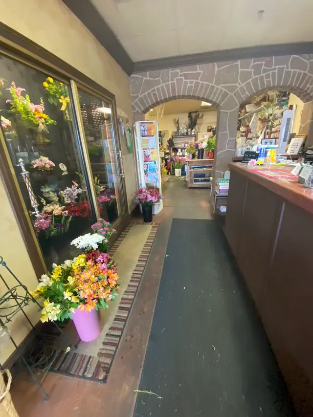 Angelica's Florist & Gifts — customer photo 9