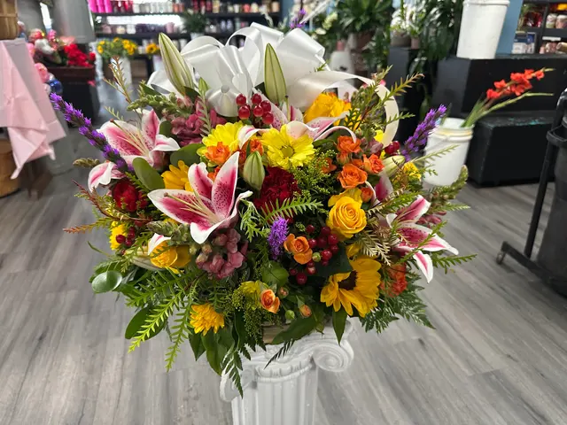 Riverside Flower Club — photo from the business 6