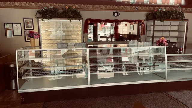 Elleson's Bakery — customer photo 11
