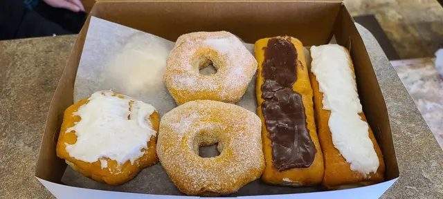 Elleson's Bakery — customer photo 2
