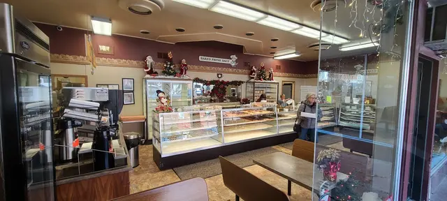 Elleson's Bakery — customer photo 6