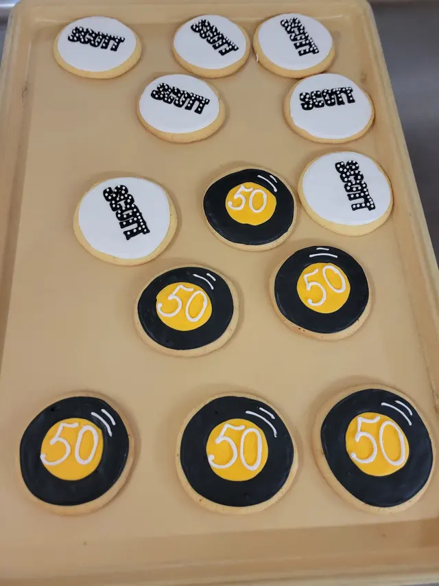 Elleson's Bakery — customer photo 10