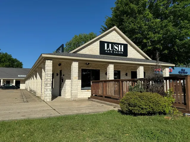 Lush Hair Salon — photo from the business 2