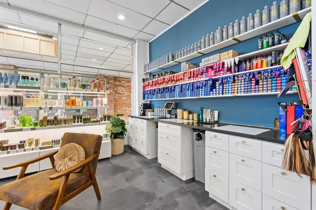 The Color Bar- Huntsville — photo from the business 4