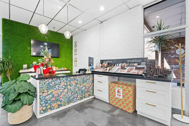 The Color Bar- Huntsville — photo from the business 10
