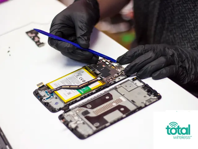 Cellphone Repair by Simple Mobile — photo from the business 4