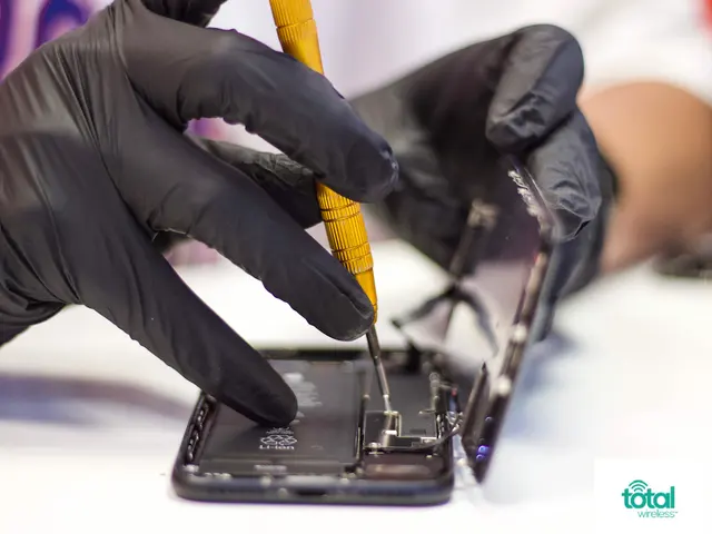 Cellphone Repair by Simple Mobile — photo from the business 10