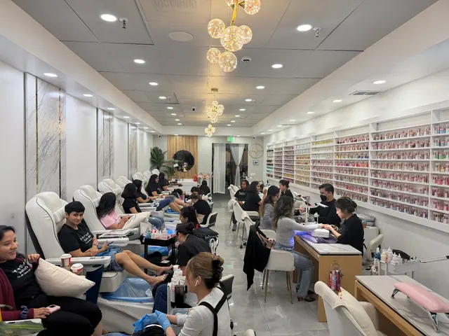 Elegance Nails and Spa — photo from the business 11