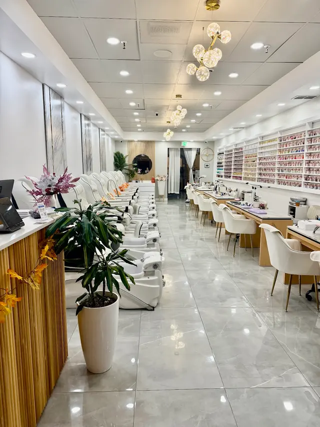 Elegance Nails and Spa — photo from the business 1