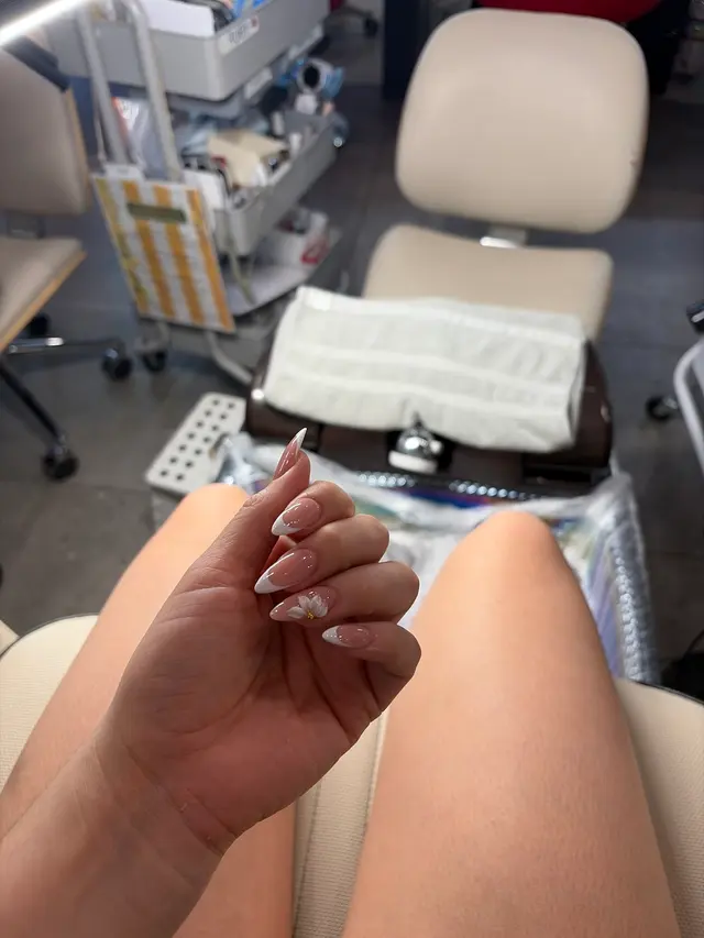 Kitchen Nail Bar - Blossom Hill — customer photo 4