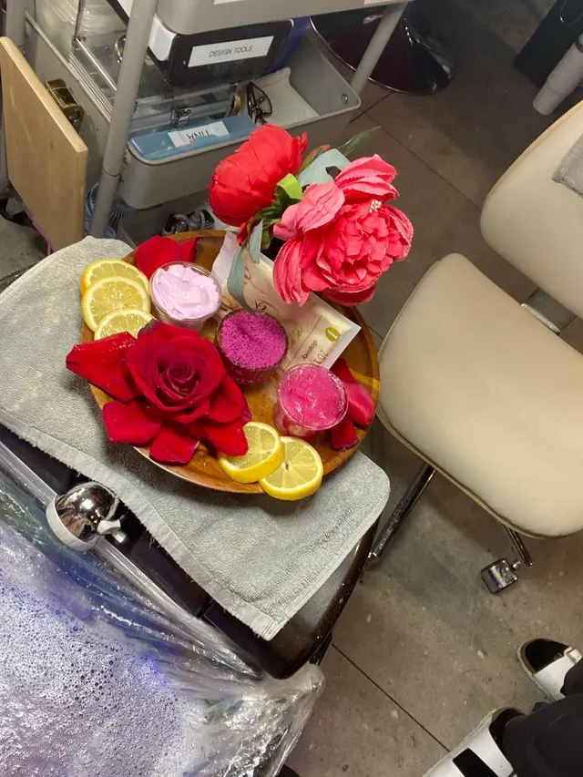 Kitchen Nail Bar - Blossom Hill — customer photo 11