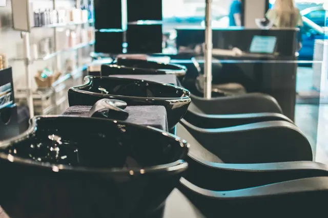Essence Salon — photo from the business 5