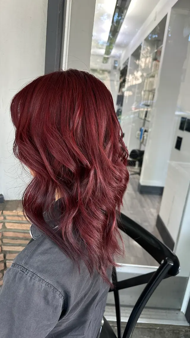Essence Salon — photo from the business 11