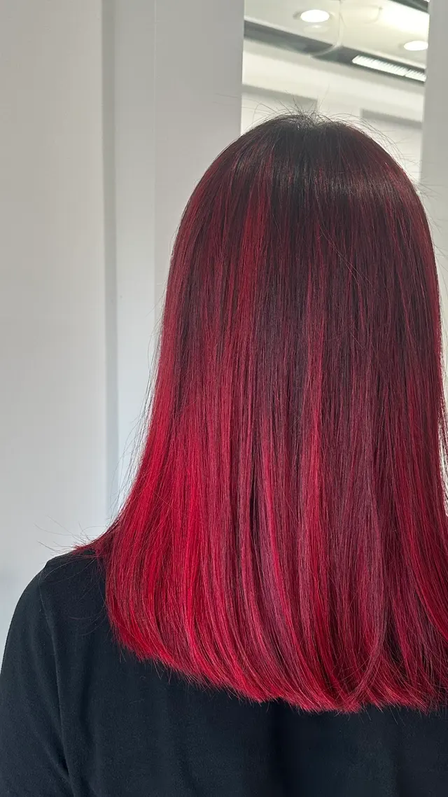 Essence Salon — photo from the business 7