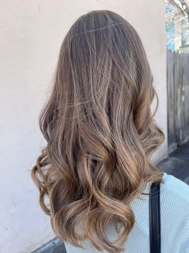 Essence Salon — photo from the business 9