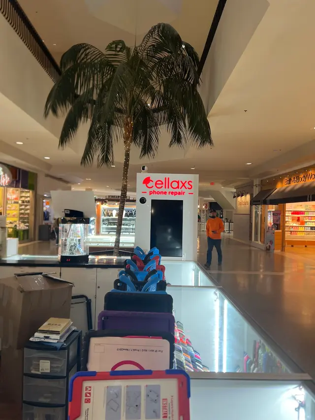 Cellaxs - Phone Repair, Tablet Repair, Computer Repair and Accessories — customer photo 5