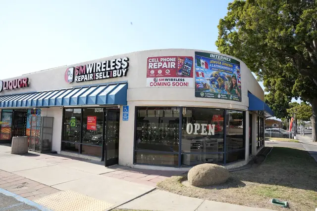 SM Wireless Repair, Sell, Buy — photo from the business 4