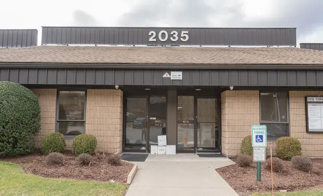 Integrative Holistic Center — photo from the business 8