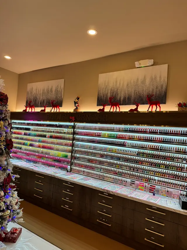 Selfie Nail Spa — photo from the business 6