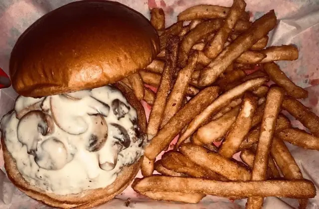 Hecks Bar Carrollton — photo from the business 4
