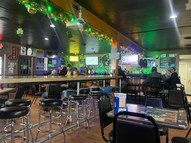 Hecks Bar Carrollton — customer photo 1