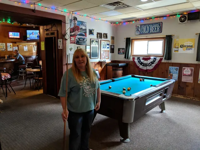 Bruce's Bar — customer photo 2