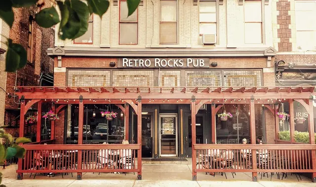 Retro Rocks — photo from the business 1