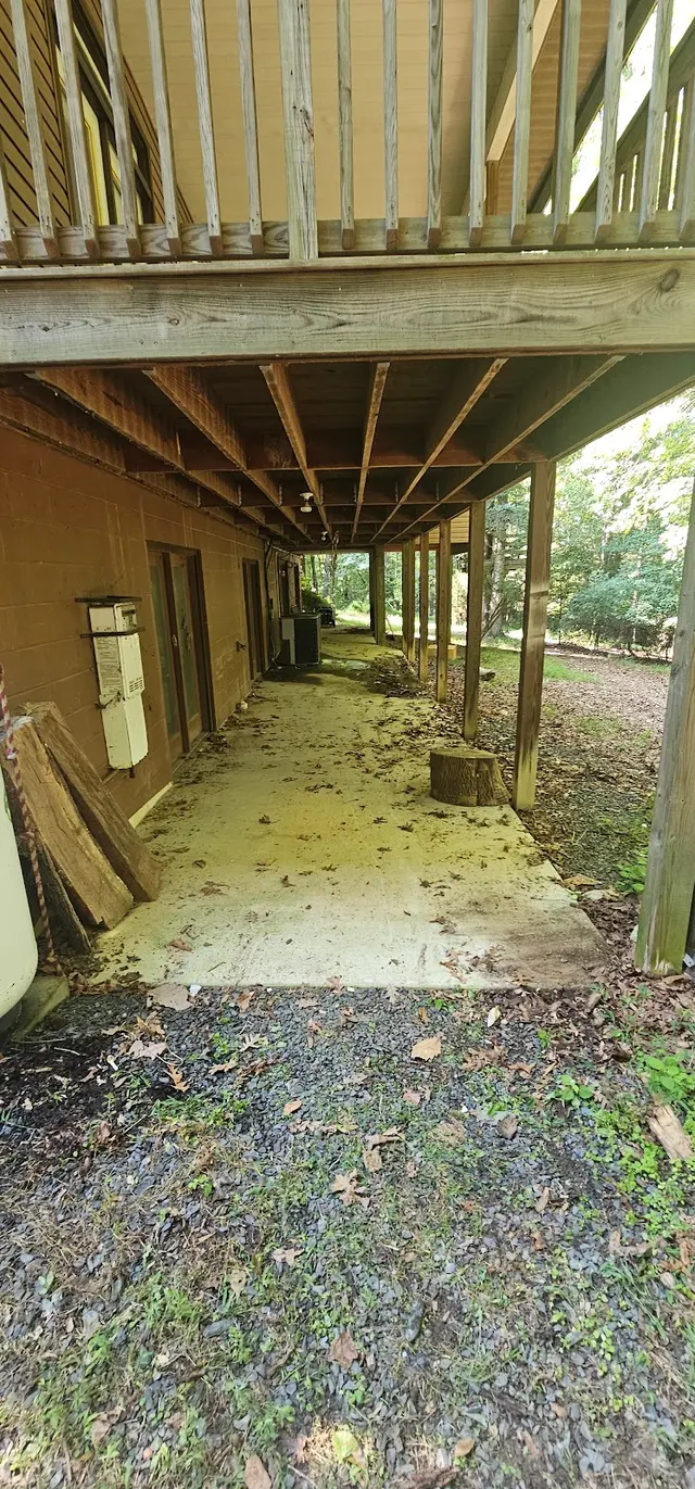 C&R Rubbish and Junk Removal LLC — photo from the business 7