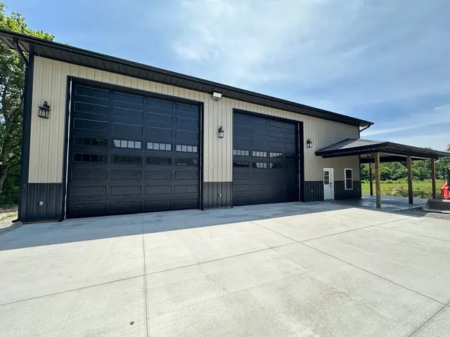 Hey Bo Garage Doors Bloomington — photo from the business 2