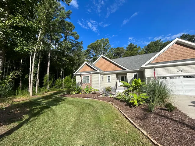 East Coast Cuts & Landscape — photo from the business 11