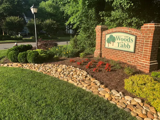 Bloom Lawn + Landscaping — photo from the business 4