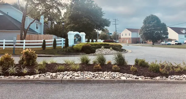Bloom Lawn + Landscaping — customer photo 3