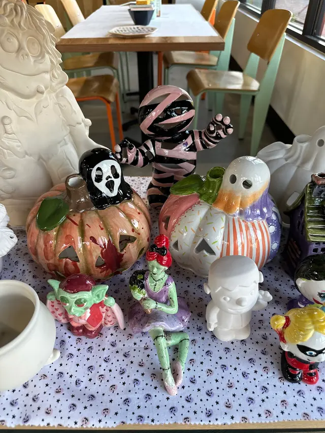 Color Me Mine — photo from the business 4