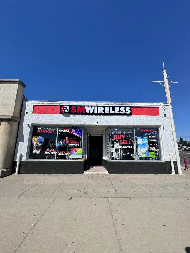 SM Wireless: Buy, Sell, Repair — photo from the business 2