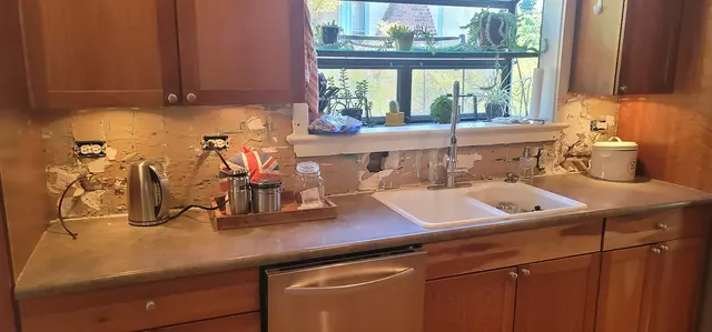 E&M Drywall Repair — photo from the business 3