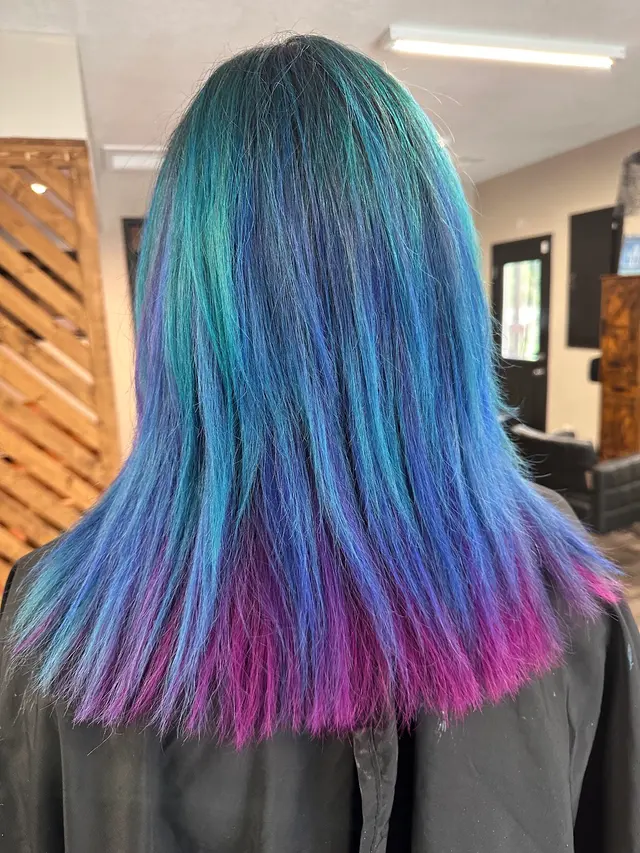 The Salon — photo from the business 10