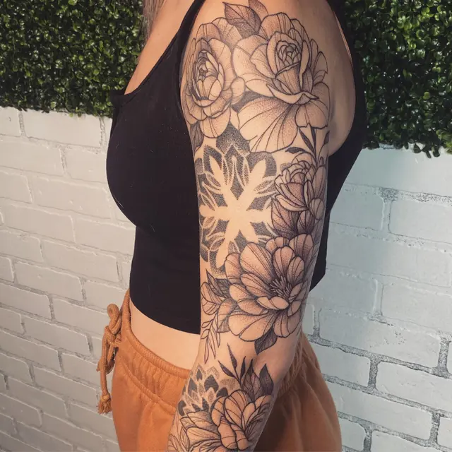 Lucky Cat Tattoo — photo from the business 8
