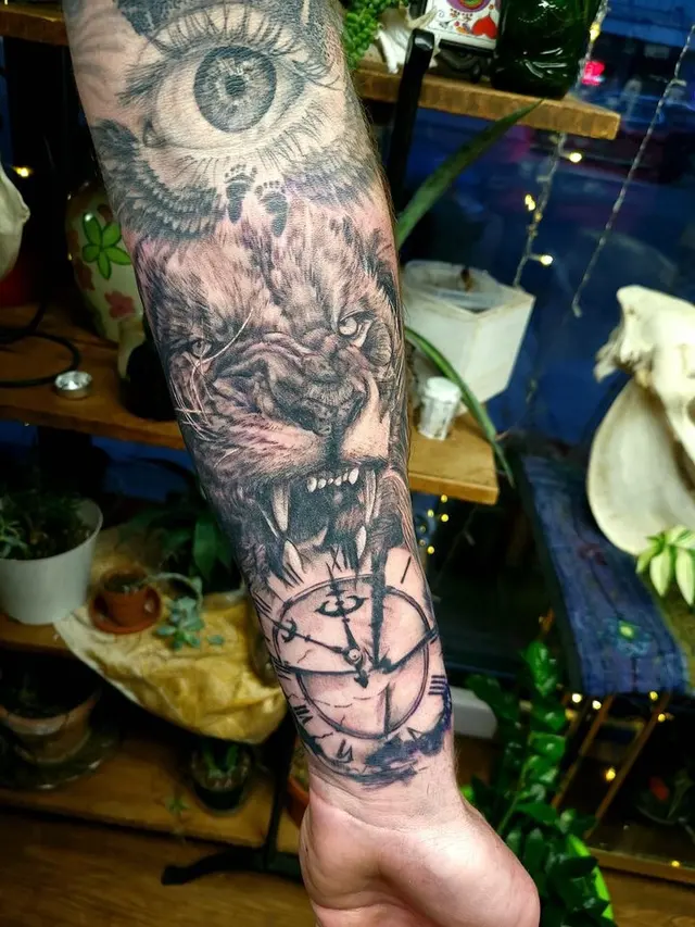 Tattooed Vagabond — photo from the business 7