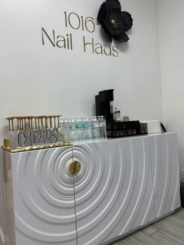 1016 Nail Haus — photo from the business 5
