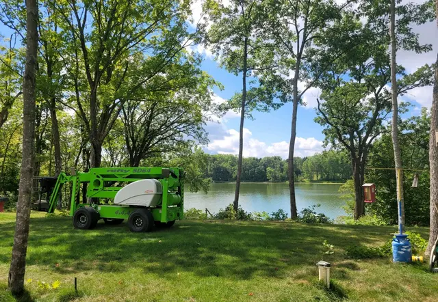 Tree Removers — photo from the business 2