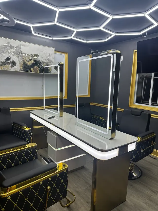 Akim’s Empire Cuts & Braiding barber shop — photo from the business 4