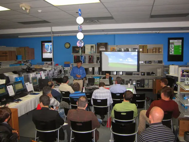 PC Warehouse — photo from the business 8