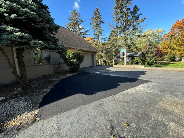 SealRite Sealcoating-Asphalt — customer photo 5