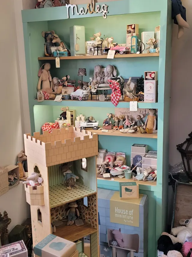 Donovan's Custom Framing and Gifts — photo from the business 4