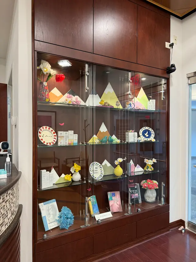 Oak Dermatology — photo from the business 12
