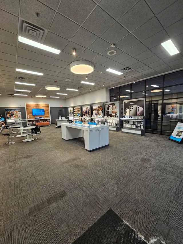 AT&T Store — photo from the business 3